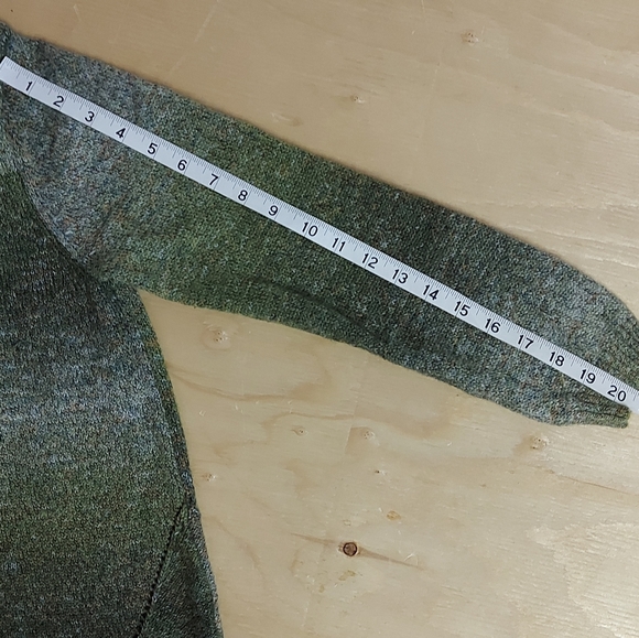 3 for $25- Dressbarn Graduated Green Soft Sweater, Size Large Petite - Picture 10 of 14